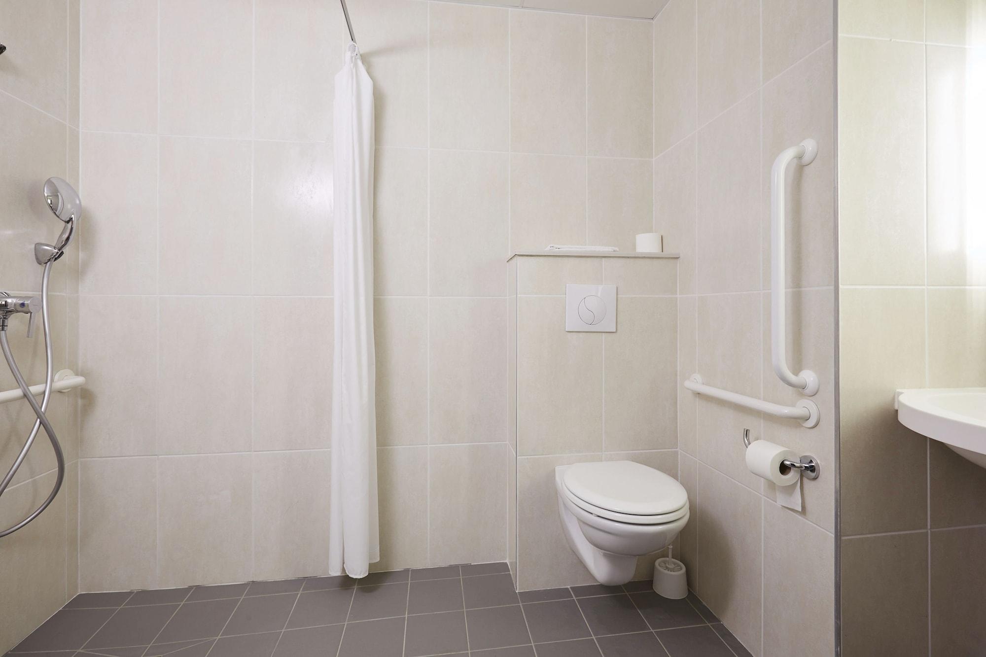 B&B Hotel Quimper Nord Douarnenez Екстер'єр фото