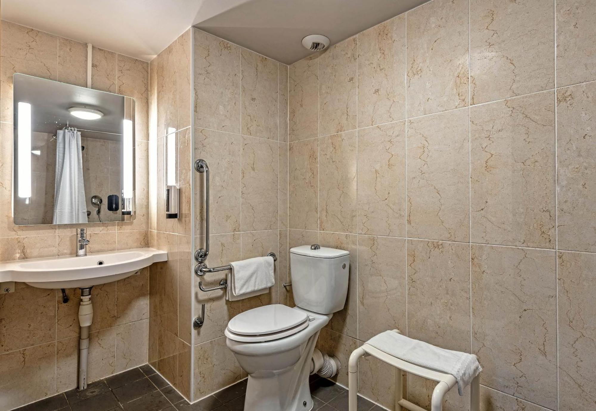 B&B Hotel Quimper Nord Douarnenez Екстер'єр фото