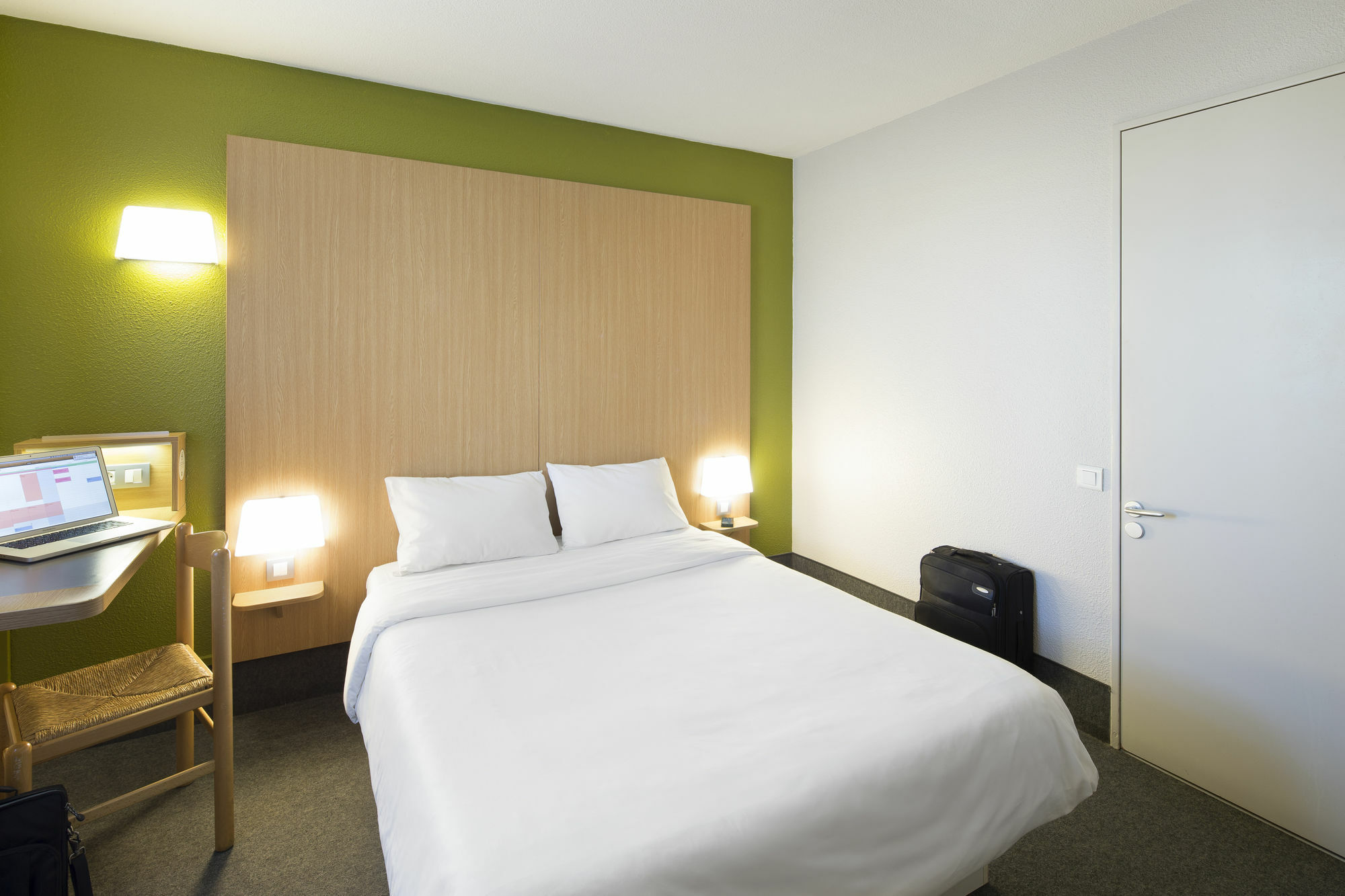 B&B Hotel Quimper Nord Douarnenez Екстер'єр фото